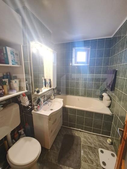 Apartament cu 3 camere decomandat, mobilat în Astra