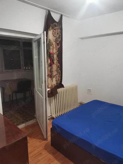 Garsonieră decomandată în Central