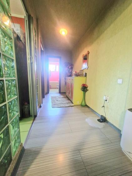 Apartament cu 2 camere decomandat, mobilat în Drumul Taberei