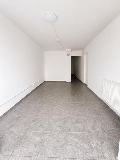 Spațiu comercial, de 37 mp, în Decebal