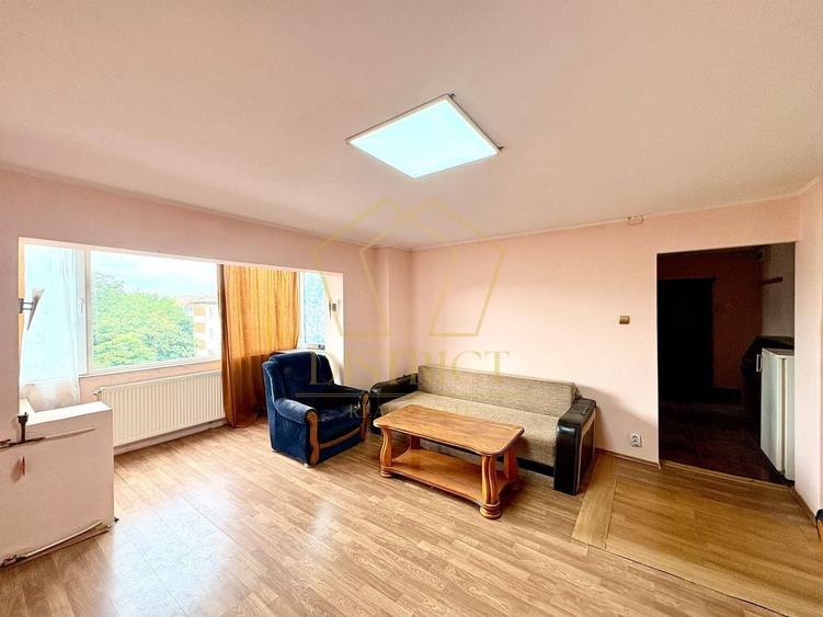 Apartament cu 2 camere semidecomandat, mobilat în Odobescu