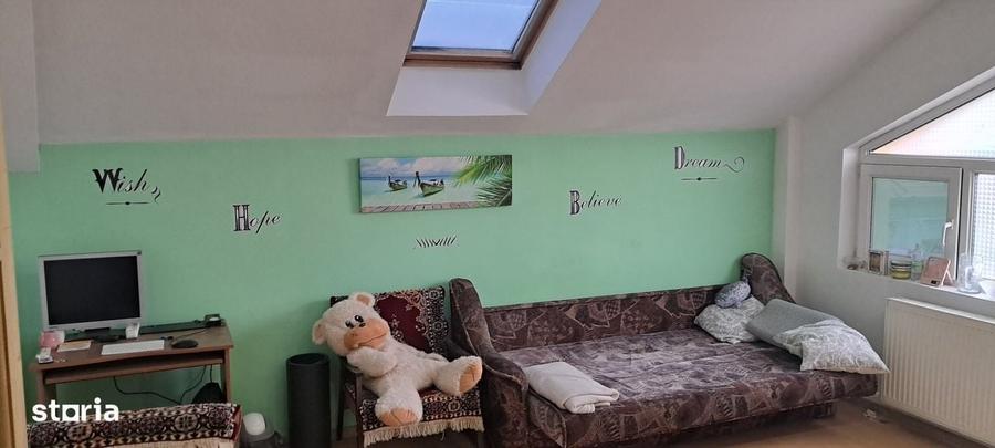 Casă cu 4 camere cu Teren 411 Mp în Dâmbovița