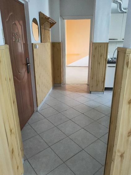 Apartament cu 2 camere decomandat în Tudor