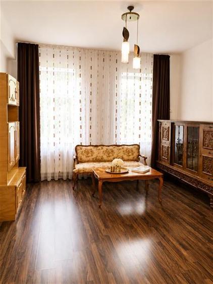 Pet friendly,70 mp, decomandat,Centrul Civic:Regiunilor,regim vila,balcon - 1