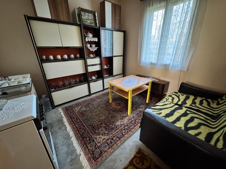 Casă individuală cu 3 camere cu Teren 1190 Mp în Periferie