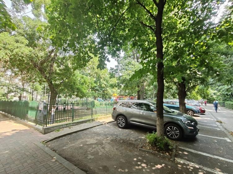 Apartament cu 2 camere semidecomandat, mobilat în Câmpia Libertății