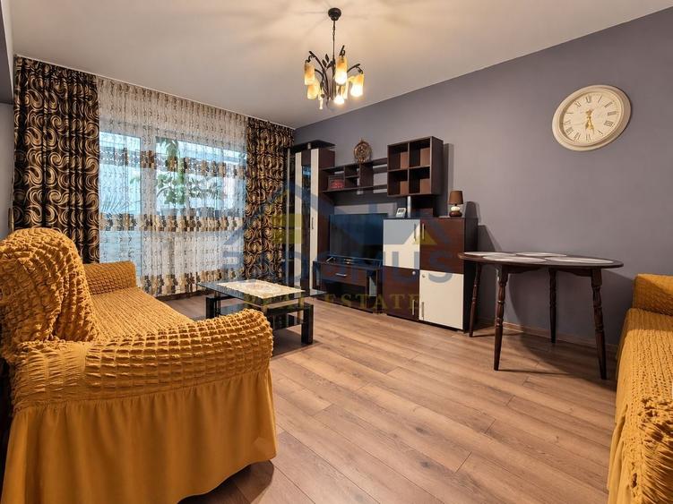 Apartament cu 3 camere decomandat, mobilat în P-ța Mihai Viteazu