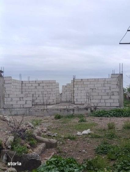 Teren de 2687 mp, în Corbii Mari