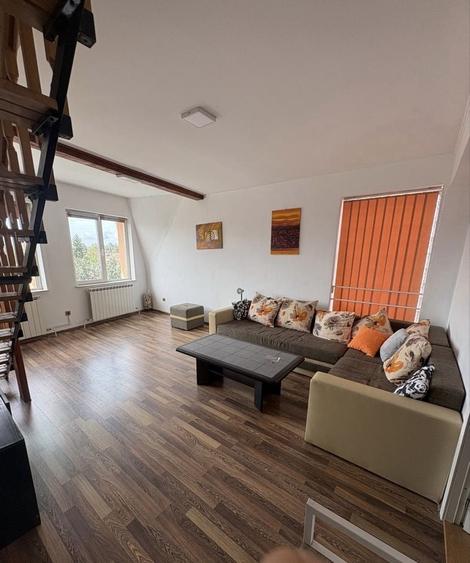 Apartament cu 4 camere decomandat în Central