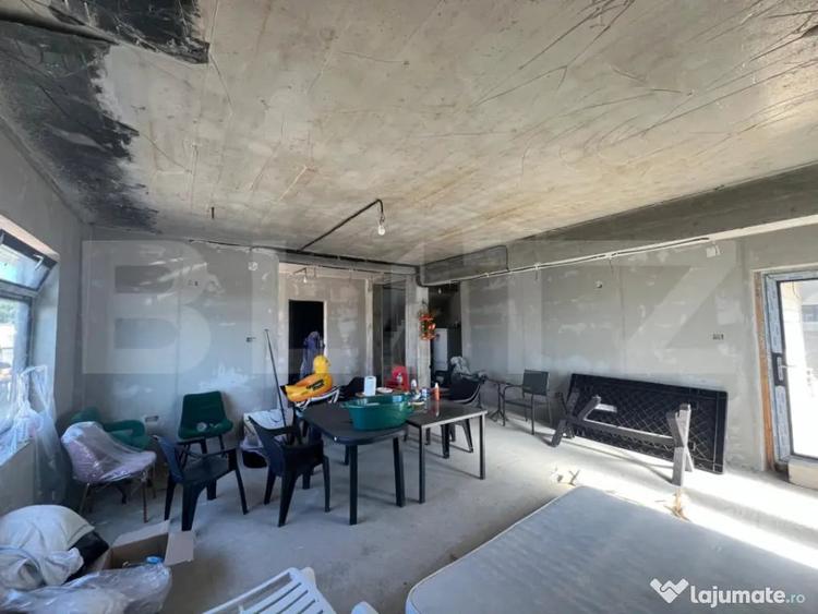 Casă cu 5 camere cu Teren 450 Mp în Central