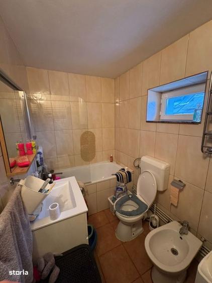 Casă cu 3 camere în Mogoșești
