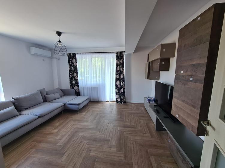 Apartament cu 2 camere decomandat în Doamna Ghica