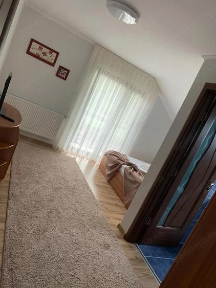 Casă cu 4 camere cu Teren 550 Mp în Central