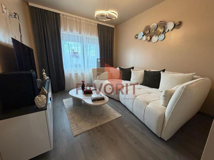 Duplex cu 4 camere cu Canalizare în Sânmihaiu Român