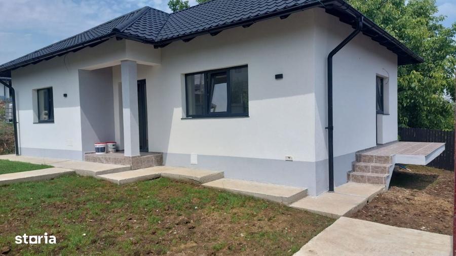 Casă cu 3 camere cu Teren 440 Mp în Horpaz