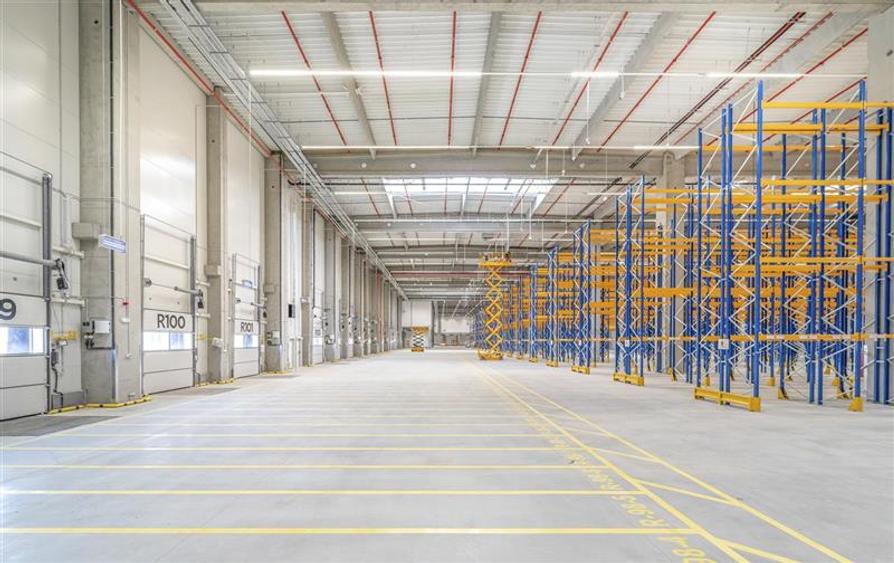 Spațiu industrial, de 10,000 mp, în Bolintin-Deal