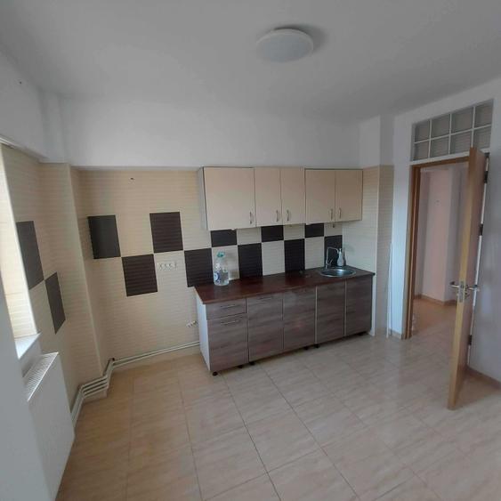 Apartament cu 2 camere decomandat în Dacia