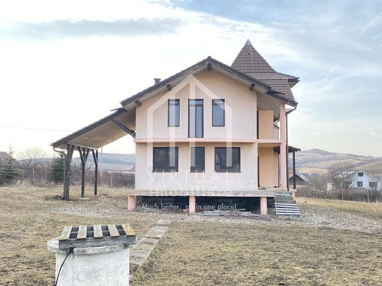 Casă individuală cu 4 camere cu Canalizare în Hamba