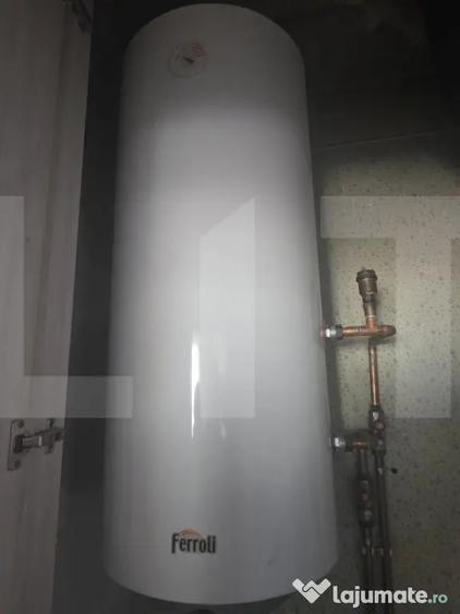 Apartament cu 3 camere semidecomandat în Ozun