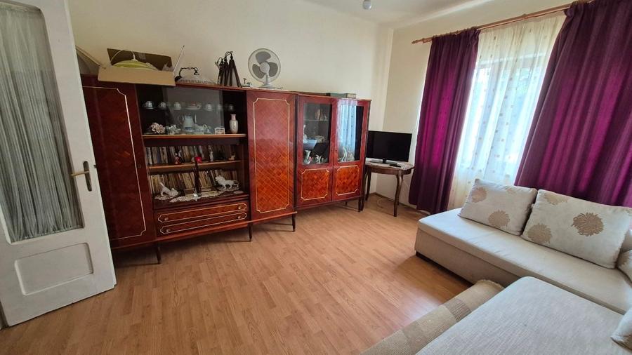 Casă individuală cu 5 camere cu Canalizare în Cetățuie