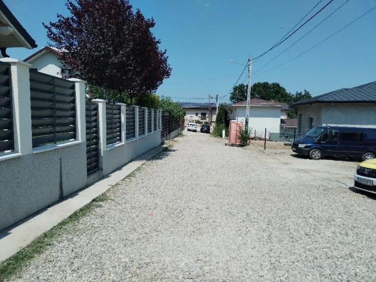 Casă cu 5 camere în Radovanu