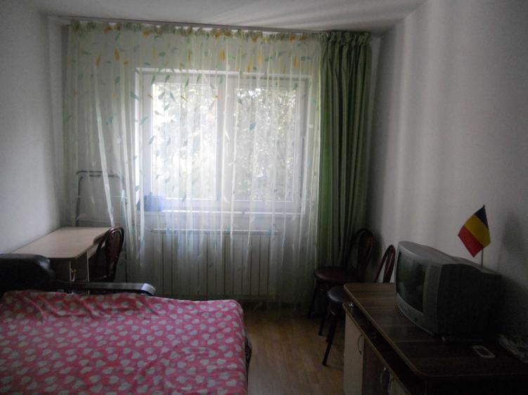 Garsonieră decomandată în Podu Roș