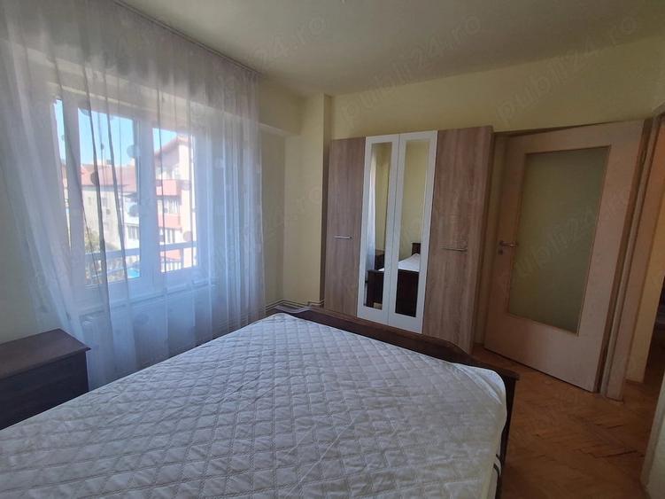 Apartament cu 3 camere decomandat în Lugojului