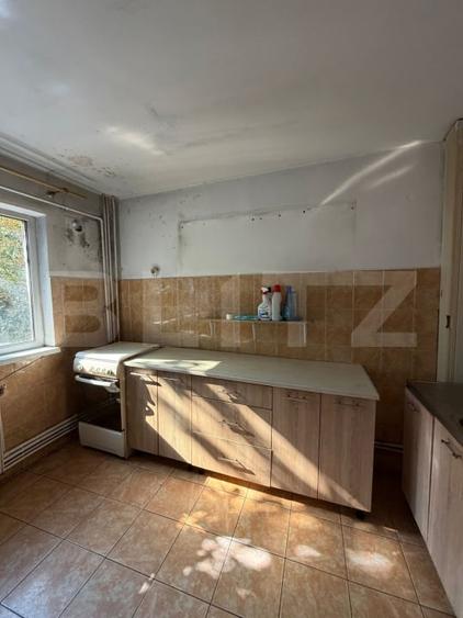 Apartament cu 4 camere decomandat în Burdujeni