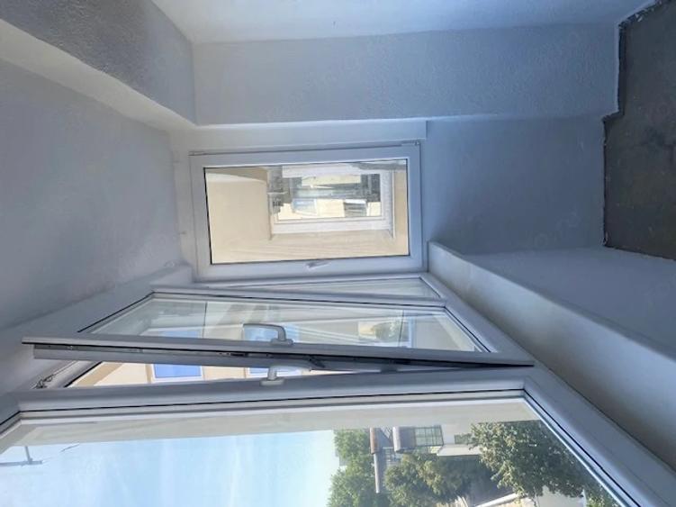 Apartament cu 3 camere decomandat în P-ța Unirii