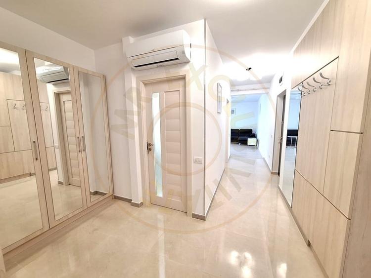 Apartament cu 4 camere decomandat, mobilat în Craiovei