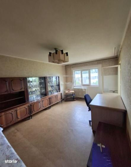 Apartament cu 3 camere decomandat în Gorjului