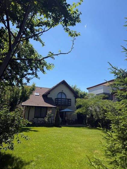 Casă cu 5 camere cu Teren 525 Mp în Corbeanca