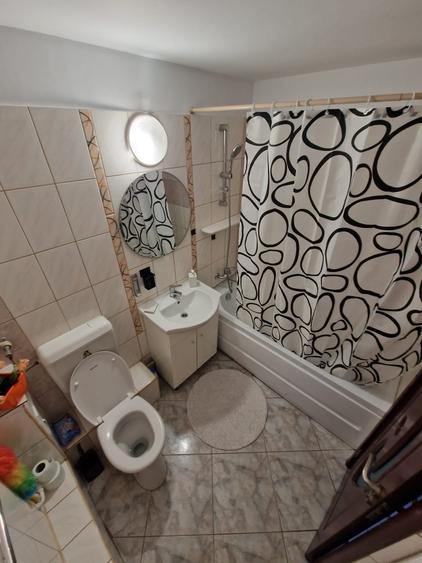 Garsonieră decomandată în Drumul Sării