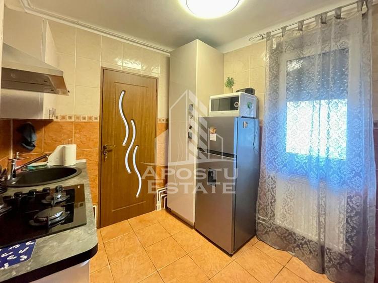 Apartament cu 2 camere semidecomandat, mobilat în Ultracentral
