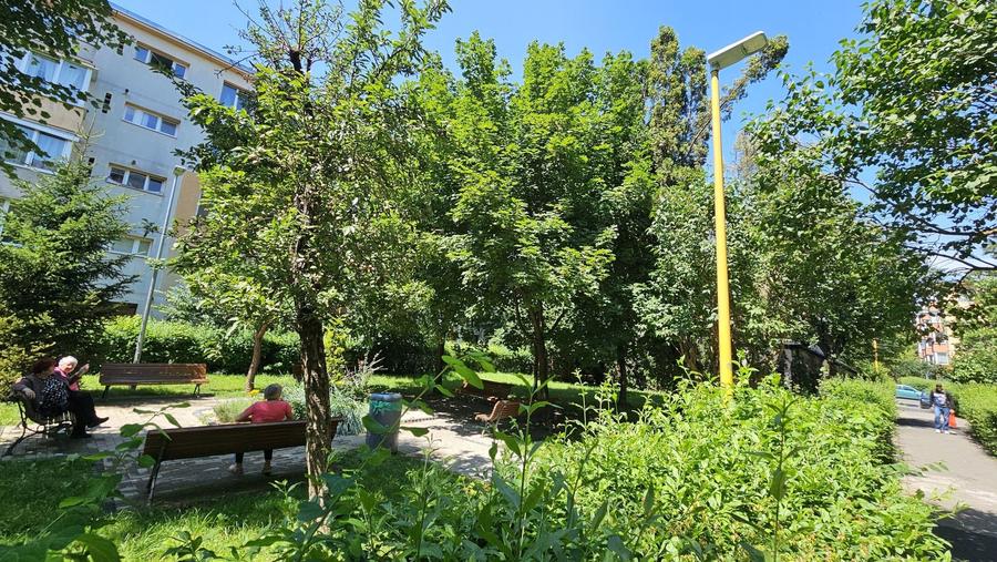 Garsonieră decomandată, etaj 2, balcon, bloc izolat – Astra, Str. Uranus - 10
