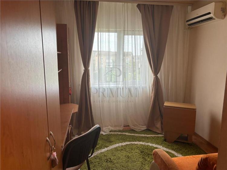 Garsonieră decomandată, mobilată în Girocului