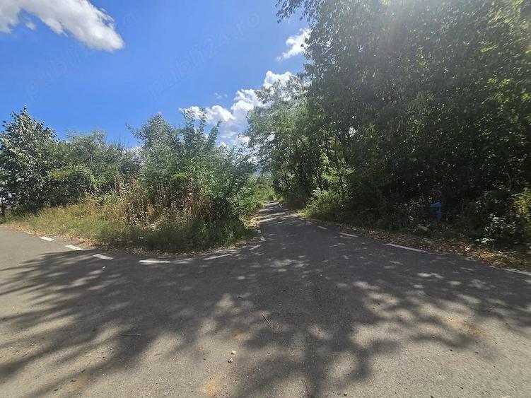 Teren de 2063 mp, în Gurasada
