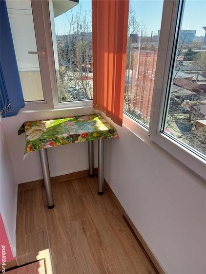 Apartament cu 3 camere decomandat în Rovine