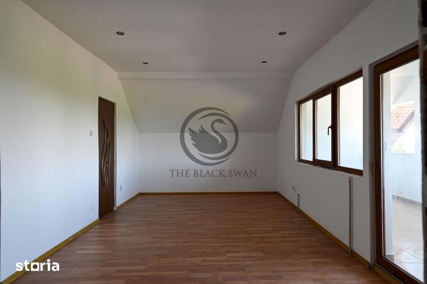 Casă cu 4 camere cu Teren 1303 Mp în Bucov