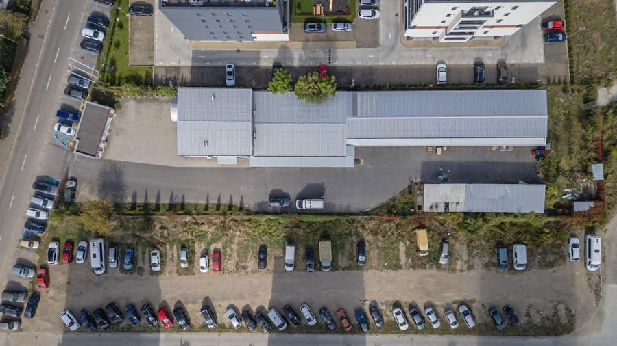 Spațiu industrial, de 870 mp, în Noua