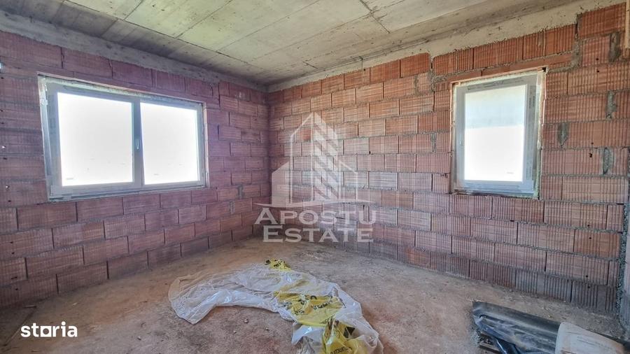 Casă cu 4 camere cu Teren 507 Mp în Giarmata