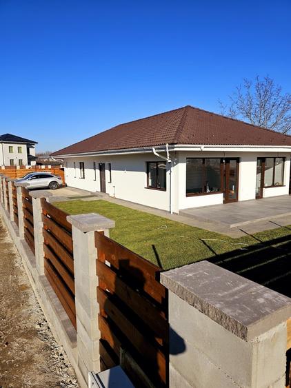 Casă individuală cu 5 camere cu Canalizare în Corbeanca