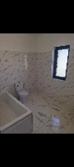 Casă cu 4 camere cu Teren 235 Mp în Central