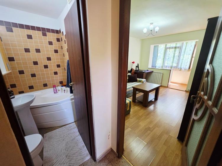 Apartament cu 3 camere decomandat în Baraolt