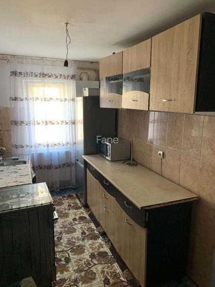 Dau sau schimb apartament cu casa
