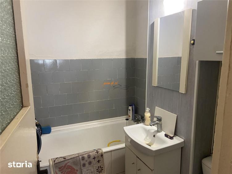 Apartament cu 3 camere decomandat în Ultracentral