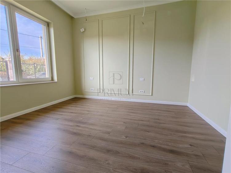 Duplex cu 3 camere cu Canalizare în Moșnița Nouă