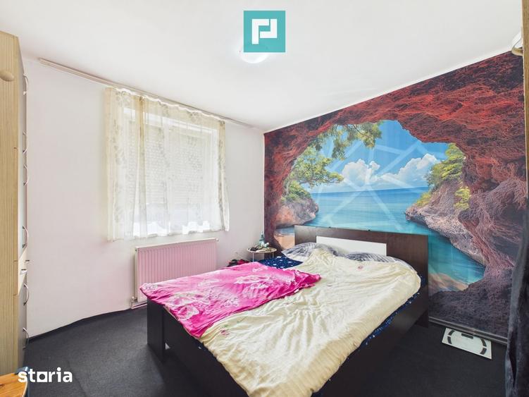Apartament cu 2 camere decomandat în Zimandu Nou