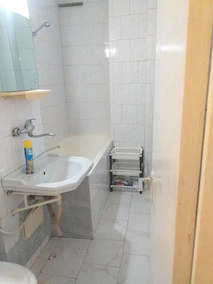 Garsonieră decomandată în Central