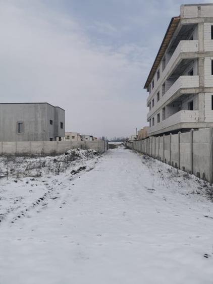 Teren Construcții intravilan de 432 mp, în Pielești